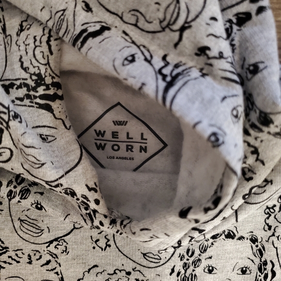 BRAND NEW TODDLE PULLOVER - Picture 2 of 4